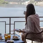 Douro Porto Antigo מלון