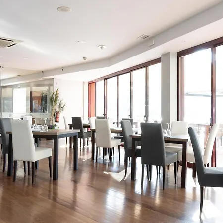 Douro Porto Antigo Hotell 4*