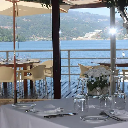 Douro Porto Antigo מלון 4*