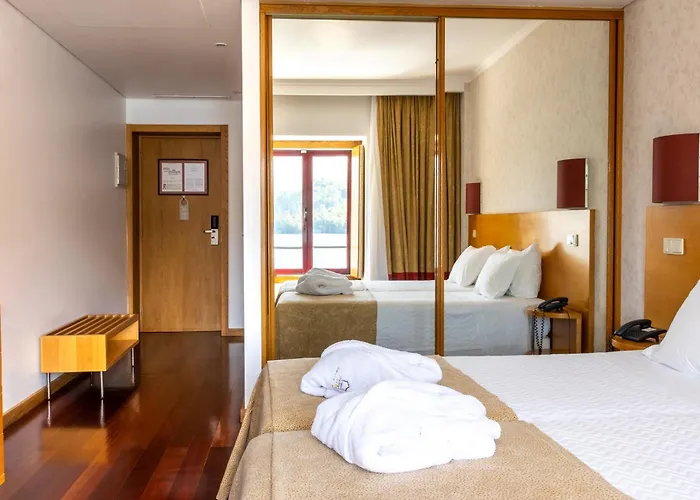 Douro Porto Antigo מלון צ'ינפאס